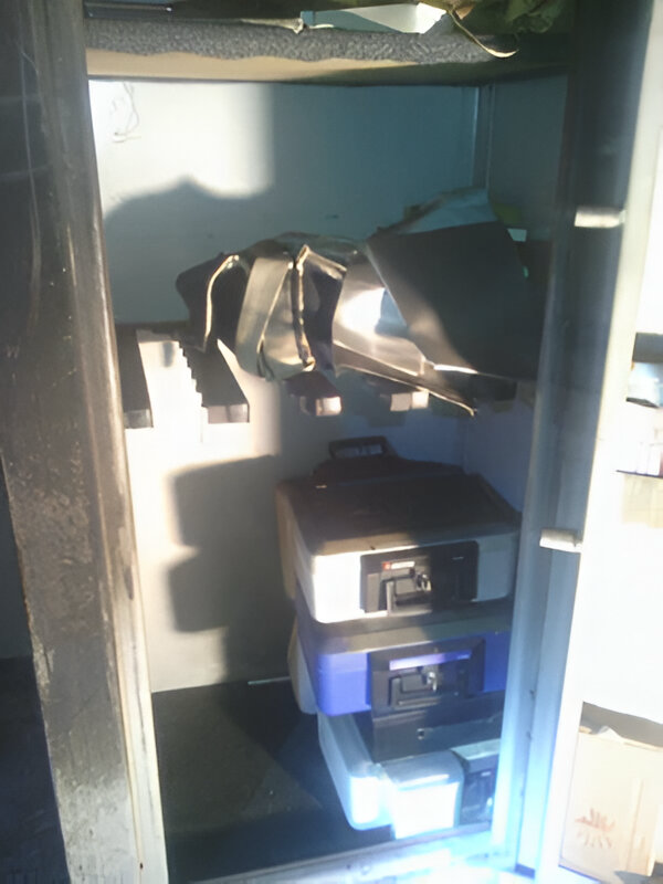 sturdy gun safe in house fire without fire proofing 